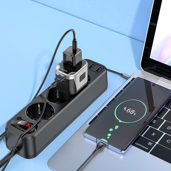 Hoco AC5 Universal Travel Adapter
